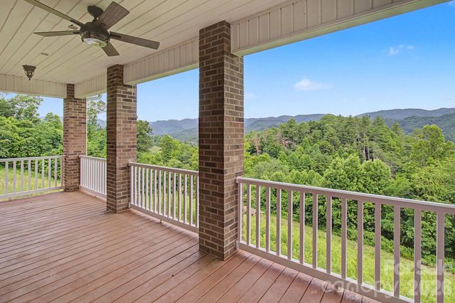 340 Earlys Mountain Road, Leicester, NC 28748