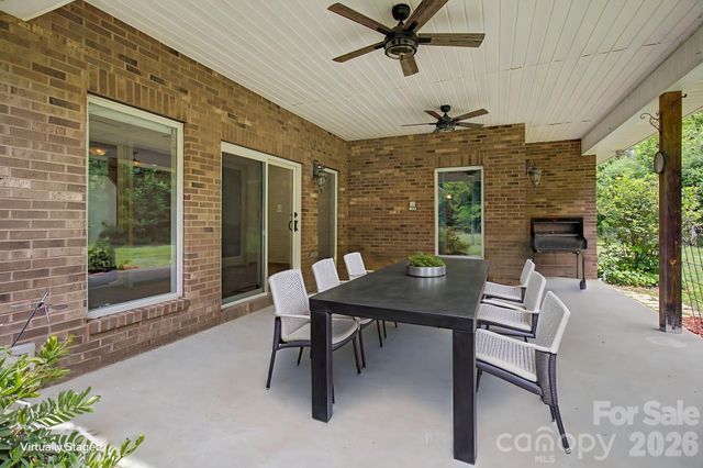 340 Earlys Mountain Road, Leicester, NC 28748