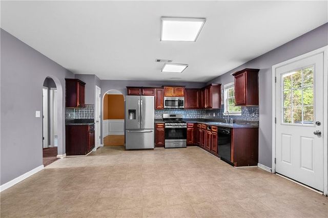 273 Baywood Crossing, Hiram, GA 30141