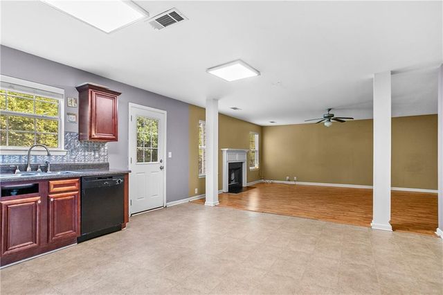 273 Baywood Crossing, Hiram, GA 30141