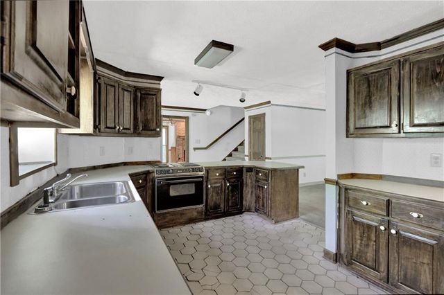 635 James Lee Drive NW, Lawrenceville, GA 30024