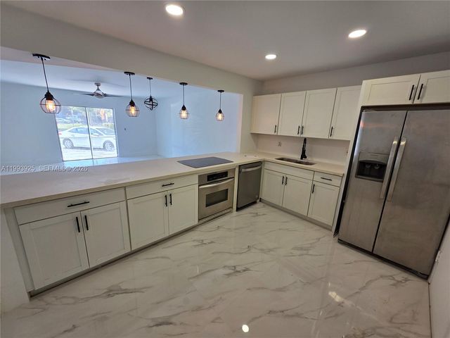 4751 NW 21st Street 106, Lauderhill, FL 33313
