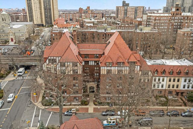 150 Burns Street # 2G, New York City, NY 11375
