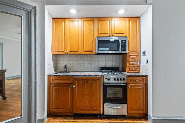150 Burns Street # 2G, New York City, NY 11375