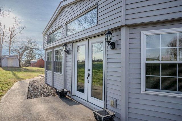 10405 KY-52, Paint Lick, KY 40461