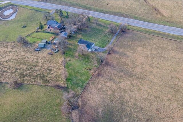 10405 KY-52, Paint Lick, KY 40461