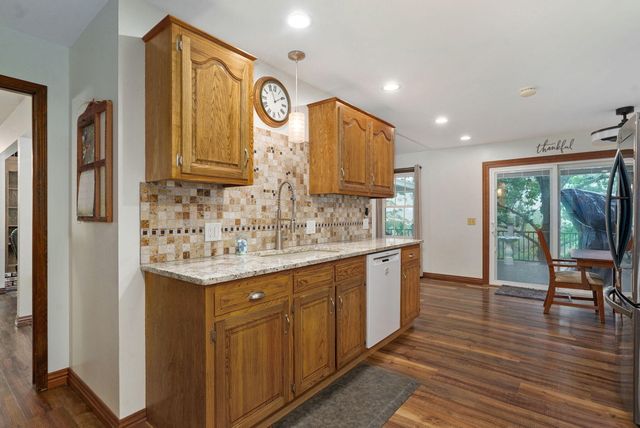 5709 S Clay Avenue, Springfield, MO 65810