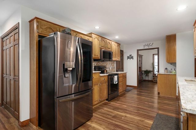 5709 S Clay Avenue, Springfield, MO 65810