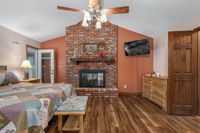 5709 S Clay Avenue, Springfield, MO 65810