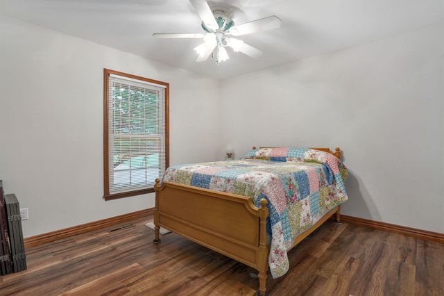 5709 S Clay Avenue, Springfield, MO 65810