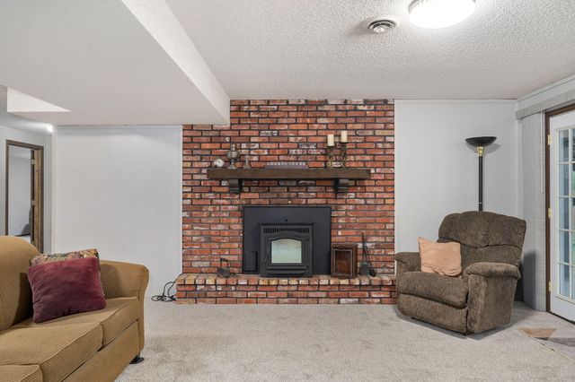 5709 S Clay Avenue, Springfield, MO 65810