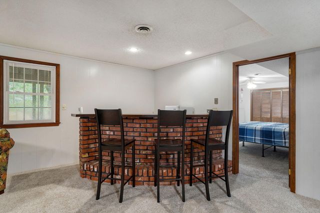 5709 S Clay Avenue, Springfield, MO 65810