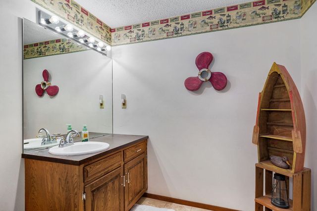 5709 S Clay Avenue, Springfield, MO 65810
