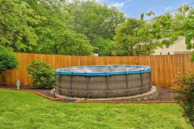 5709 S Clay Avenue, Springfield, MO 65810