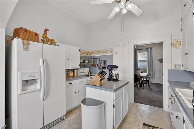 1006 E Coke Street, Hamilton, TX 76531