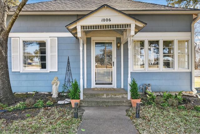 1006 E Coke Street, Hamilton, TX 76531