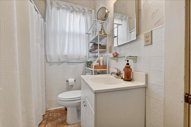 1006 E Coke Street, Hamilton, TX 76531