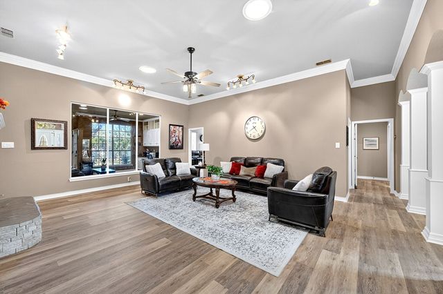 1812 Dukes Dr, Midland, TX 79705