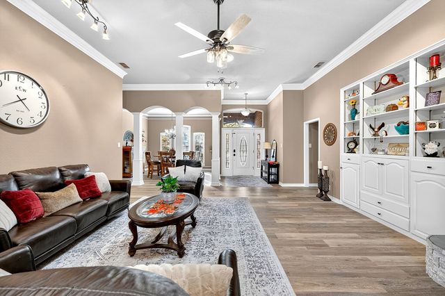 1812 Dukes Dr, Midland, TX 79705