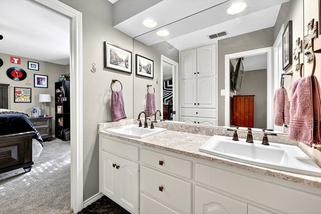 1812 Dukes Dr, Midland, TX 79705