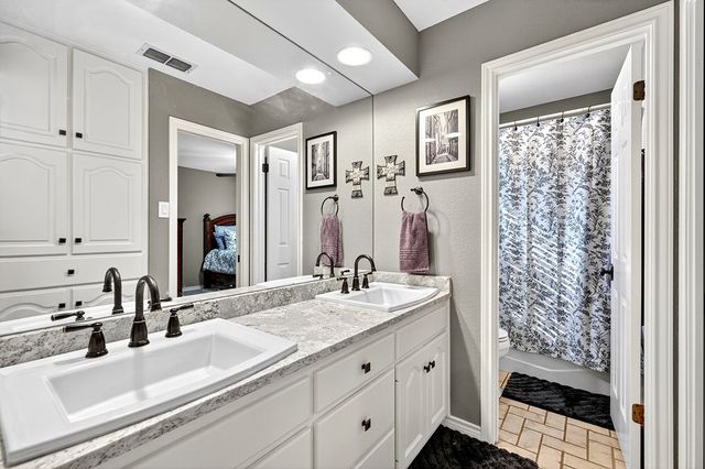 1812 Dukes Dr, Midland, TX 79705