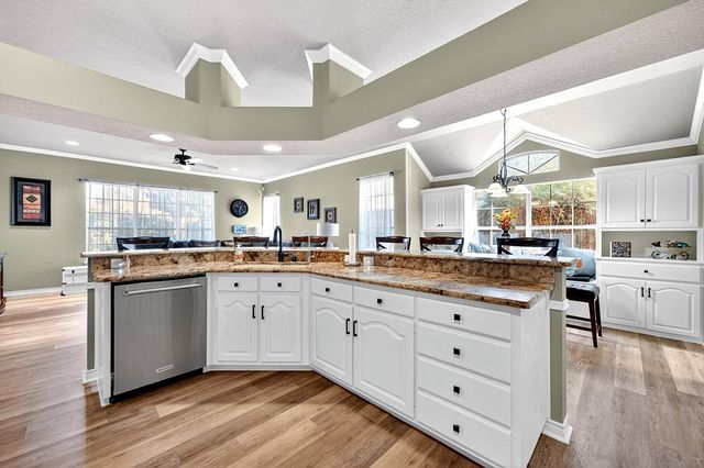 1812 Dukes Dr, Midland, TX 79705