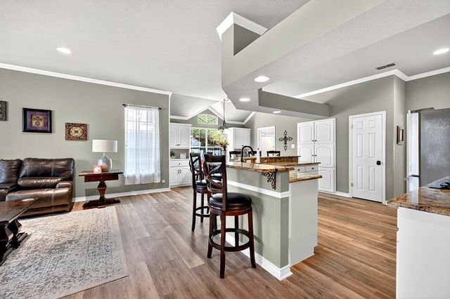 1812 Dukes Dr, Midland, TX 79705