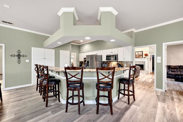 1812 Dukes Dr, Midland, TX 79705