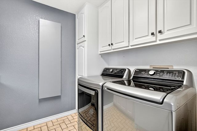 1812 Dukes Dr, Midland, TX 79705