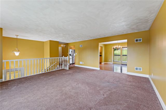 103 Long Ridge Ln, South Union Twp, PA 15401