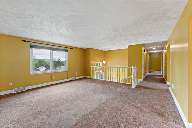 103 Long Ridge Ln, South Union Twp, PA 15401