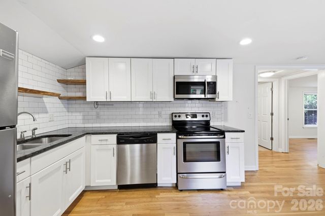 221 N Fork Road, Black Mountain, NC 28711