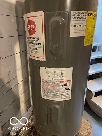 711 W 24th Street, Anderson, IN 46016