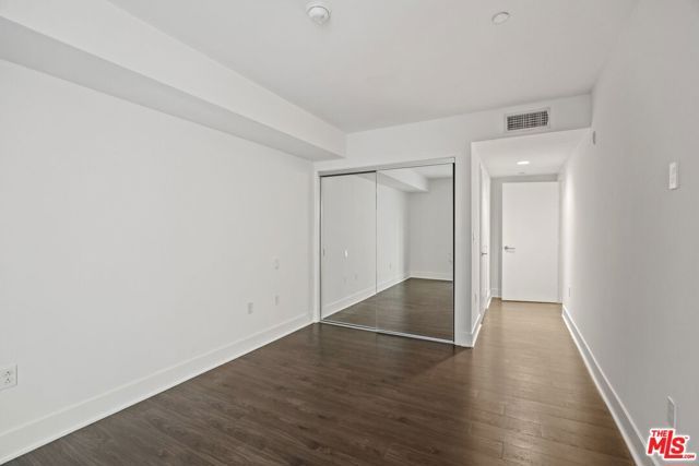 11811 Darlington Avenue 104, Los Angeles, CA 90049