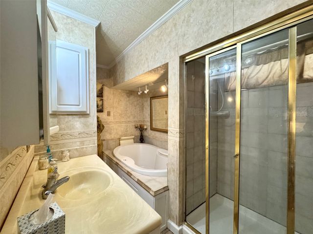 9460 County Road 2403, Tool, TX 75143