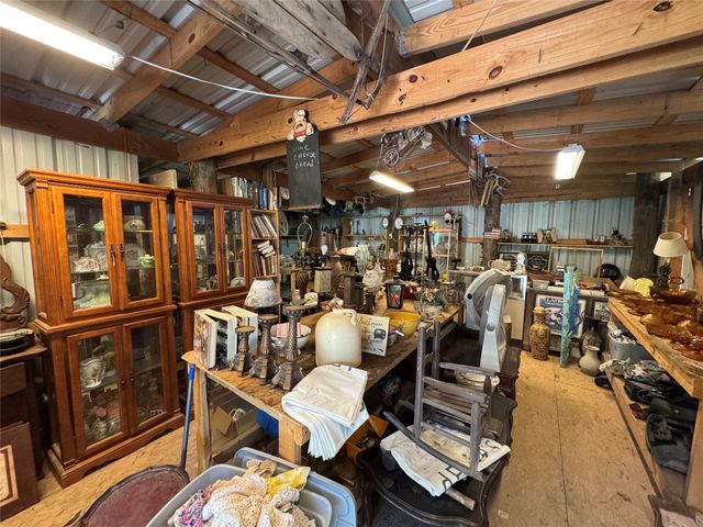 9460 County Road 2403, Tool, TX 75143