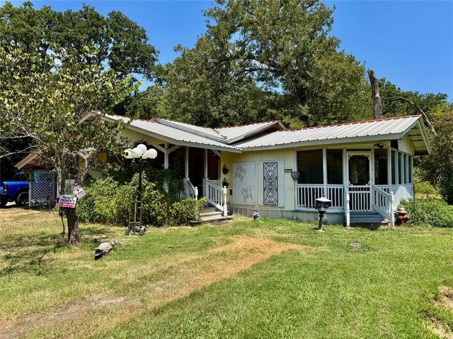 9460 County Road 2403, Tool, TX 75143