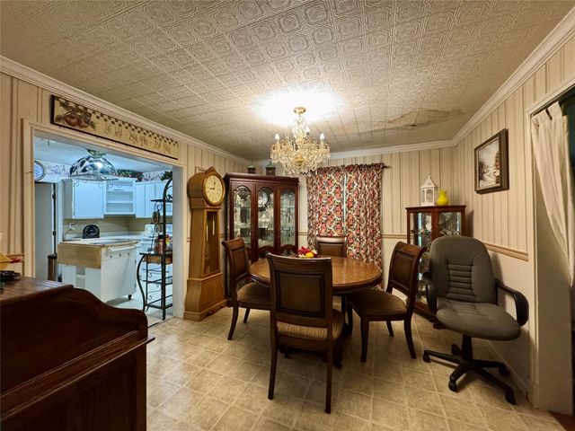 9460 County Road 2403, Tool, TX 75143