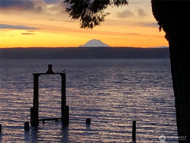 791 Seal Rock Road, Brinnon, WA 98320