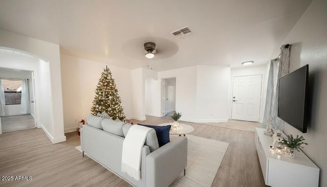 24997 W ILLINI Street, Buckeye, AZ 85326