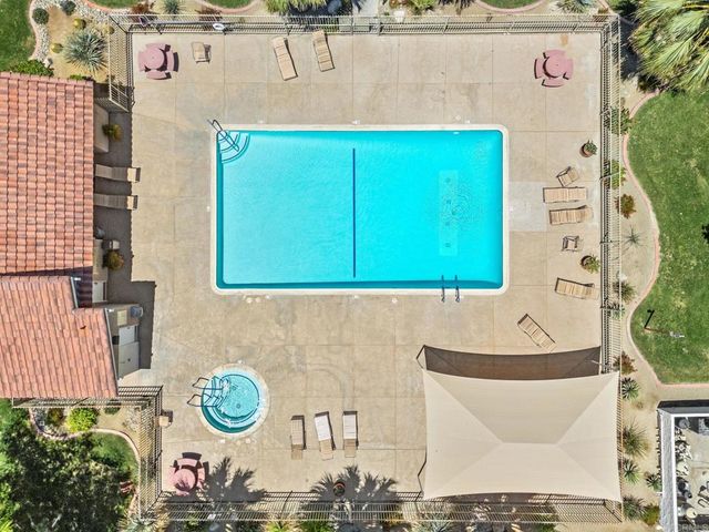 315 Tava Lane, Palm Desert, CA 92211