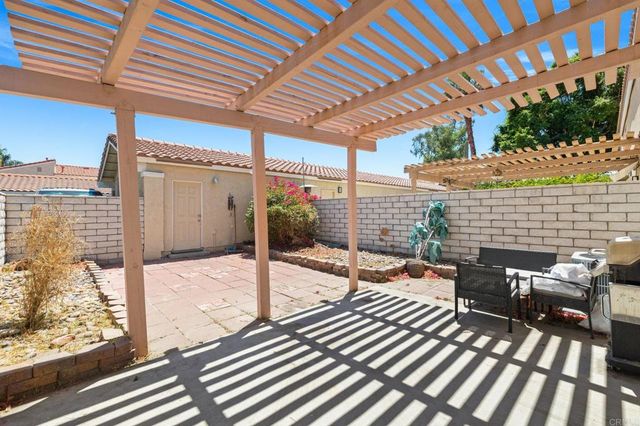 315 Tava Lane, Palm Desert, CA 92211