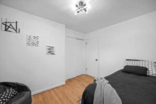 5222 W Hemlock ROAD, Milwaukee, WI 53223