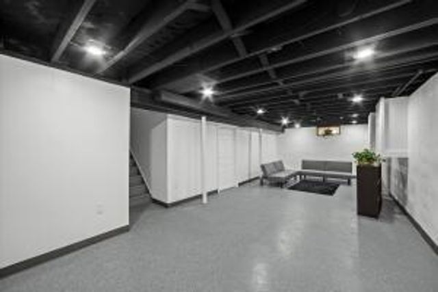 5222 W Hemlock ROAD, Milwaukee, WI 53223