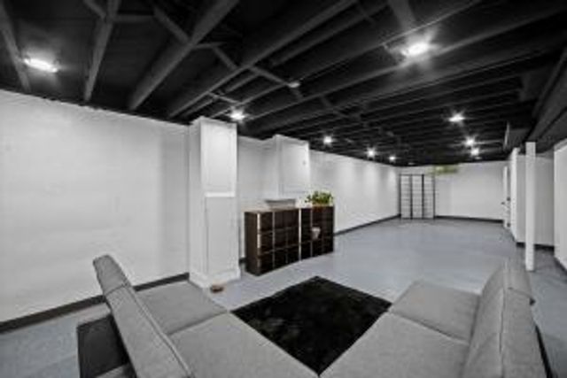 5222 W Hemlock ROAD, Milwaukee, WI 53223