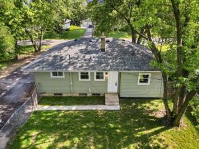 5222 W Hemlock ROAD, Milwaukee, WI 53223