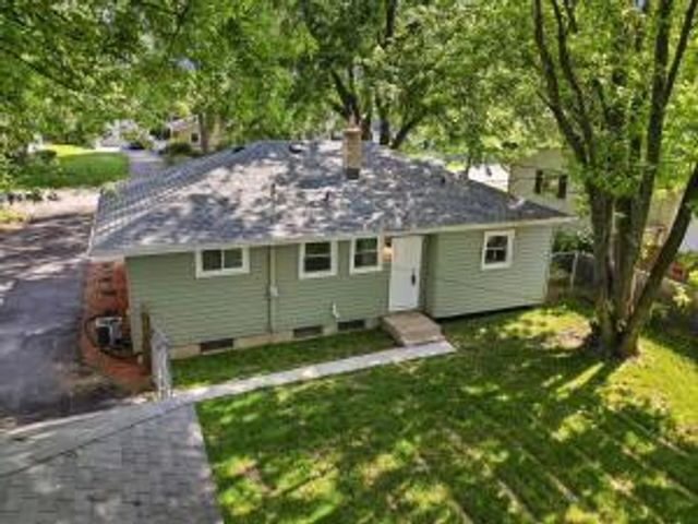 5222 W Hemlock ROAD, Milwaukee, WI 53223