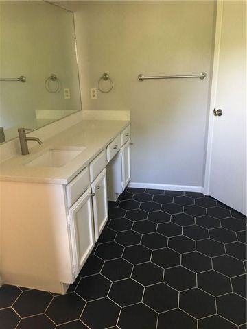 4908 Cana CV B, Austin, TX 78749