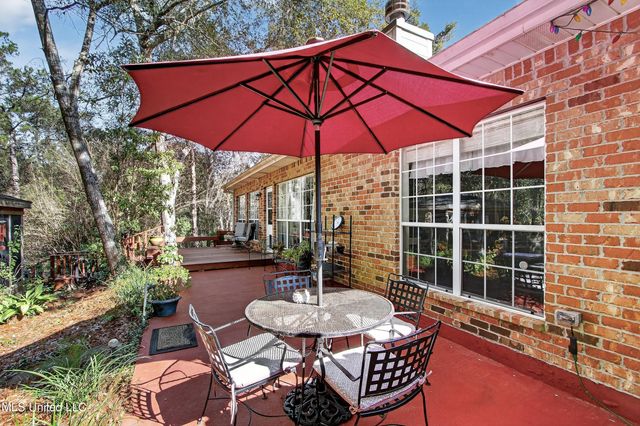 94145 Bayou Drive, Diamondhead, MS 39525