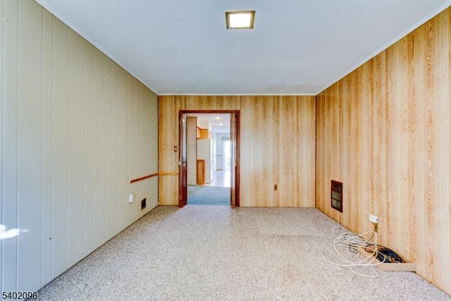 28 Chipper Dr, South Brunswick Twp., NJ 08824